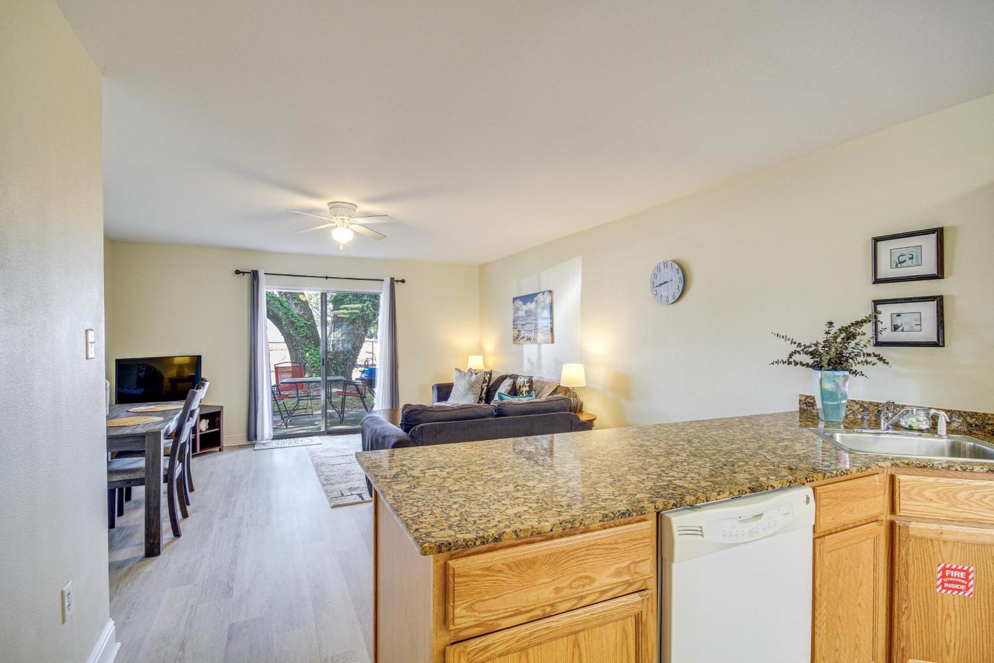 Airy Biloxi Condo With Patio Walk To Beach! Ngoại thất bức ảnh